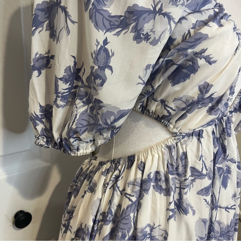 Bardot, Blue & White Floral Cutout Mini Dress Cotton, Size M EUC - Picture 15 of 16